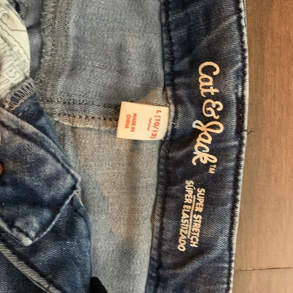 EUC CAT & JACK GIRLS DENIM JEAN SKIRT WITH MULTICOLORED THREAD GIRLS SIZE 10-12 - Picture 4 of 4